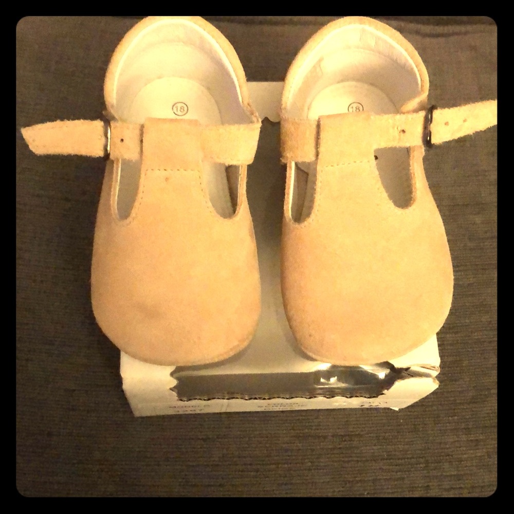 Petit atelier tan Mary Jane infant shoes